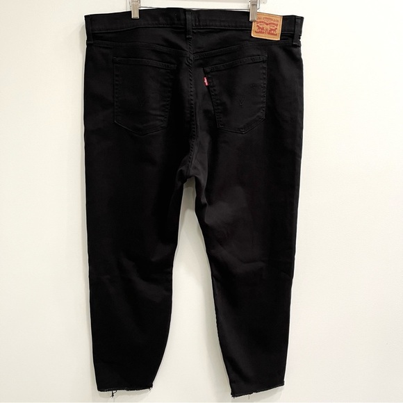 Woman’s Levi’s wedgie skinny black distressed raw hem jeans plus size 20W - Picture 3 of 10